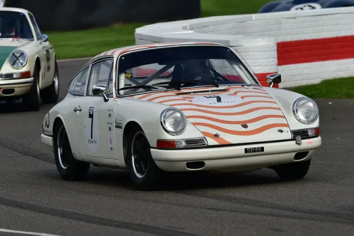 Rights Managed : CM32 1541 Colin Paton, Porsche 911 Rights Managed : CM32 1541 Colin Paton, Porsche 911