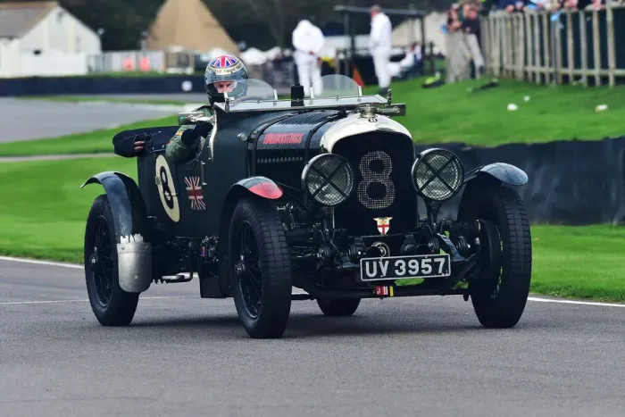 Rights Managed : CM32 1725 William Medcalf, Bentley 4 Litre Le Mans, Thunderstruck Rights Managed : CM32 1725 William Medcalf, Bentley 4 Litre Le Mans, Thunderstruck