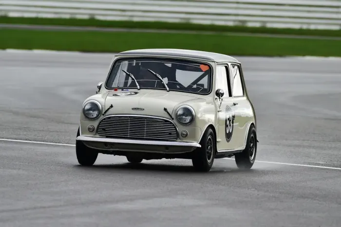 Framed Print : CM32 2465 Phil Bullen Brown, Austin Mini Cooper S Framed Print : CM32 2465 Phil Bullen Brown, Austin Mini Cooper S