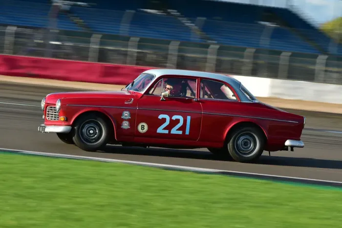 Framed Print : CM32 2600 David H Jones, Jon Harmer, Volvo Amazon Framed Print : CM32 2600 David H Jones, Jon Harmer, Volvo Amazon