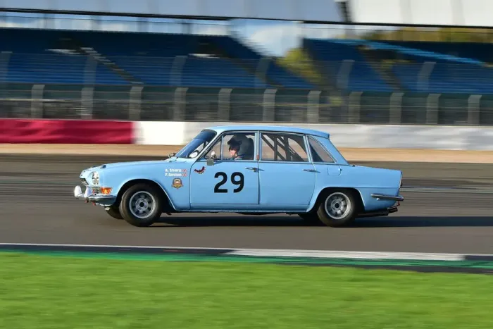 Framed Print : CM32 2714 Charlie Sharp, Triumph 2000 Framed Print : CM32 2714 Charlie Sharp, Triumph 2000