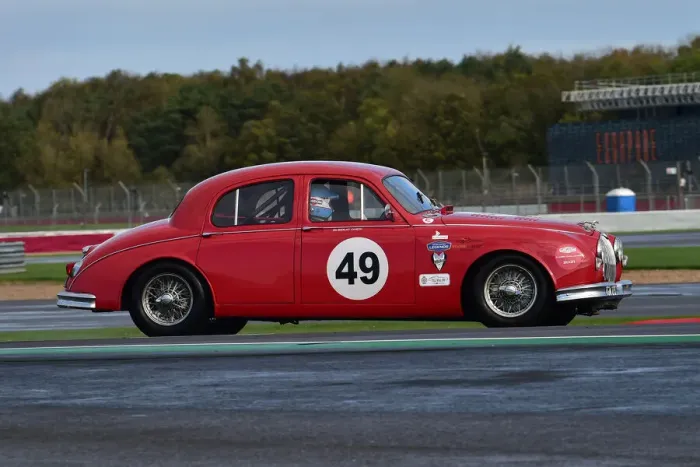 Framed Print : CM32 3006 Benjit Dhesi, Neal Gordon, Jaguar Mk1 Framed Print : CM32 3006 Benjit Dhesi, Neal Gordon, Jaguar Mk1