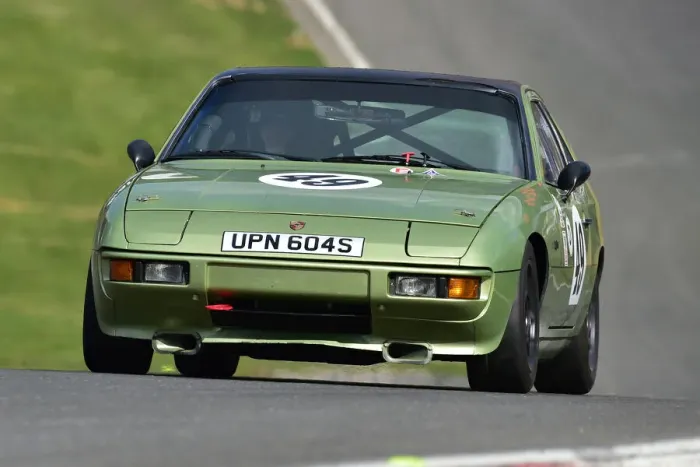 Framed Print : CM32 4802 Peter Hore, Porsche 924 Framed Print : CM32 4802 Peter Hore, Porsche 924