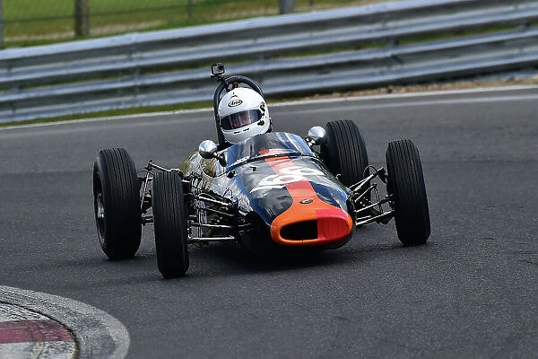 CM32 5026 Geoff Underwood, Brabham BT2