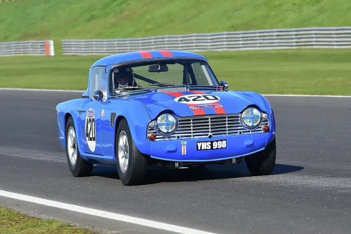 Framed Print : CM32 5419 Neil Howe, Triumph TR4 Framed Print : CM32 5419 Neil Howe, Triumph TR4