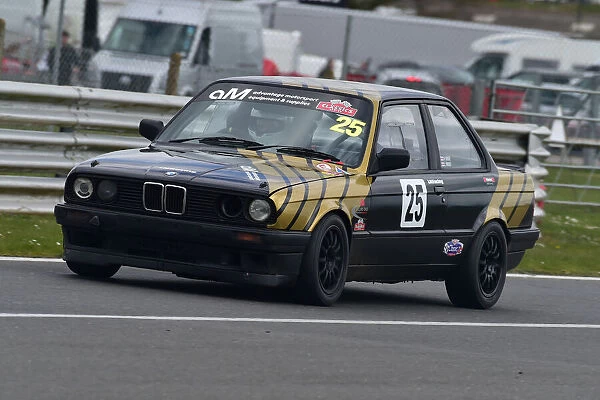 CM32 5691 Michael Wright, Liam Wright, BMW 318is E30
