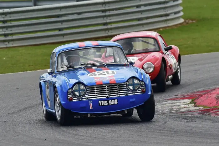 Framed Print : CM32 5798 Neil Howe, Triumph TR4 Framed Print : CM32 5798 Neil Howe, Triumph TR4