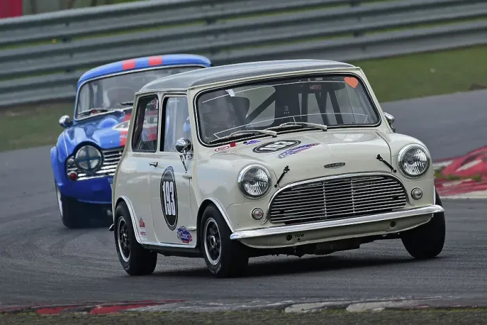 Framed Print : CM32 5824 Phil Bullen-Brown, Mini Cooper S Framed Print : CM32 5824 Phil Bullen-Brown, Mini Cooper S