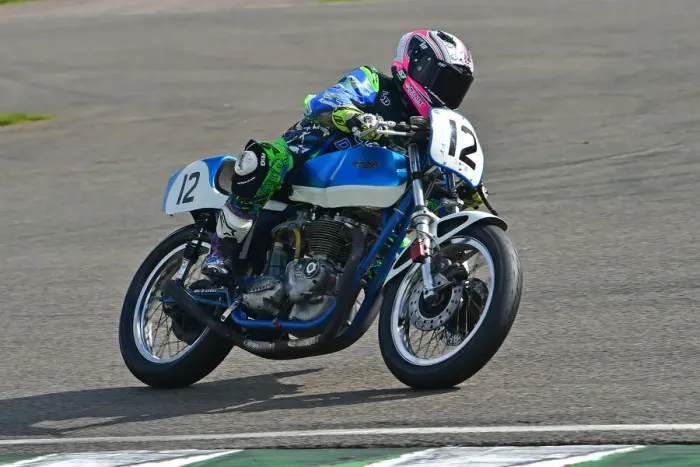 Rights Managed : CM32 7680 Luke Hedger, Triumph Bonneville Rights Managed : CM32 7680 Luke Hedger, Triumph Bonneville