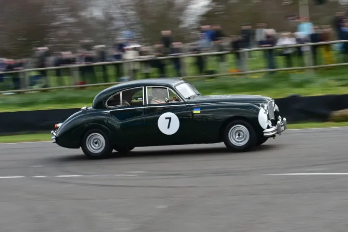 Rights Managed : CM32 7731 Rowan Atkinson, Jaguar MKVII Rights Managed : CM32 7731 Rowan Atkinson, Jaguar MKVII