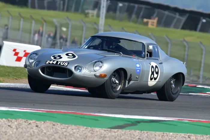 Framed Print : CM33 0896 Mike Wrigley, Matthew Wrigley, Jaguar E-Type Framed Print : CM33 0896 Mike Wrigley, Matthew Wrigley, Jaguar E-Type