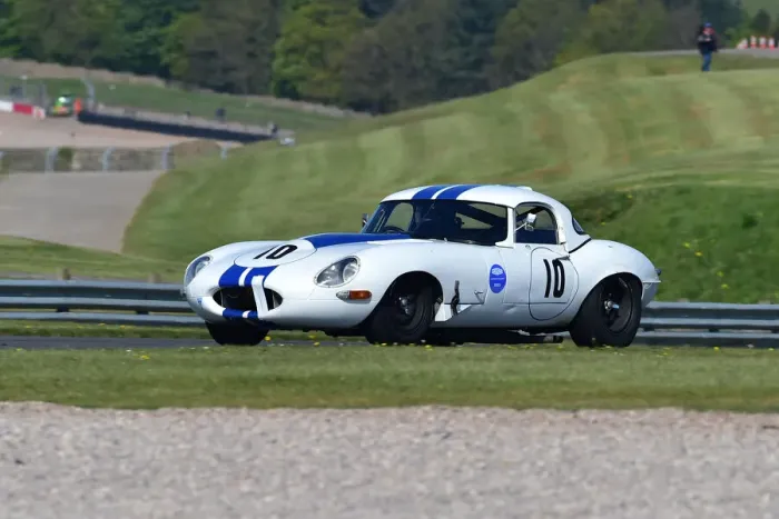 Framed Print : CM33 0980 Ben Adams, Peter Adams, Jaguar E-Type Framed Print : CM33 0980 Ben Adams, Peter Adams, Jaguar E-Type