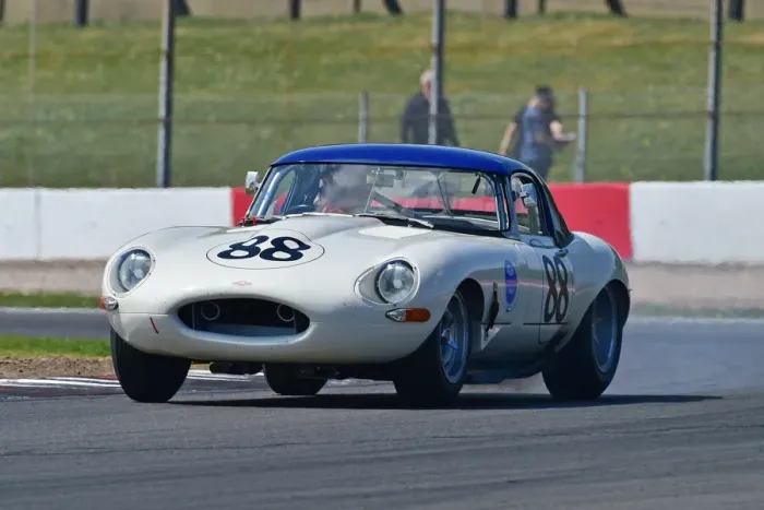 Framed Print : CM33 1380 Chris Ward, Richard Kent, Jaguar E-Type Framed Print : CM33 1380 Chris Ward, Richard Kent, Jaguar E-Type