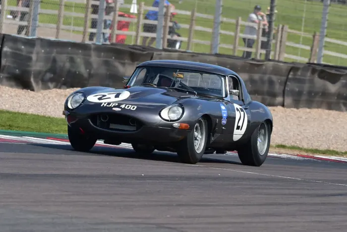 Framed Print : CM33 1397 John Pearson, Gary Pearson, Jaguar E-Type Framed Print : CM33 1397 John Pearson, Gary Pearson, Jaguar E-Type