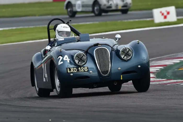 Framed Print : CM33 1706 Thomas Ward, Jaguar XK120 Ecurie Ecosse Framed Print : CM33 1706 Thomas Ward, Jaguar XK120 Ecurie Ecosse