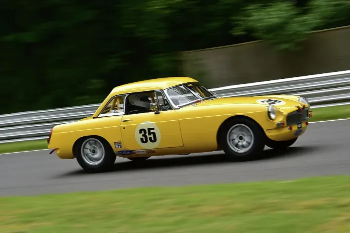 Framed Print : CM33 3874 Tim Greenhill, MG B FIA Framed Print : CM33 3874 Tim Greenhill, MG B FIA