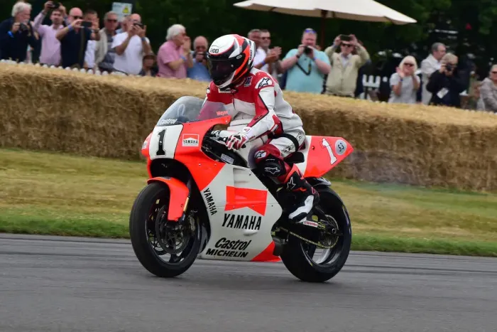 Rights Managed : CM33 4424 Wayne Rainey, Yamaha YZR500 Rights Managed : CM33 4424 Wayne Rainey, Yamaha YZR500
