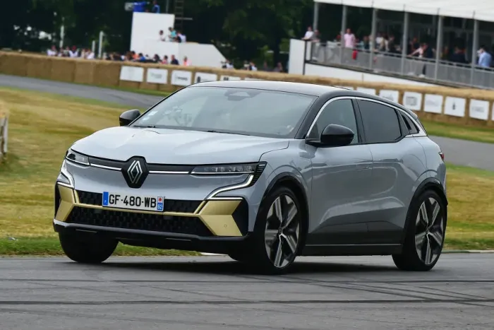 Rights Managed : CM33 4451 Megane E-Tech Electric Rights Managed : CM33 4451 Megane E-Tech Electric