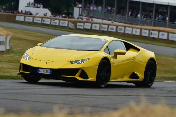 Rights Managed : CM33 4619 Lamborghini Huracan EVO Rights Managed : CM33 4619 Lamborghini Huracan EVO