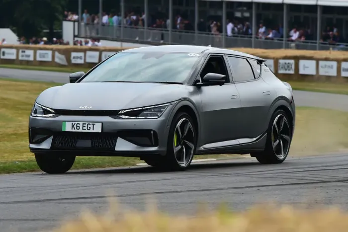 Rights Managed : CM33 4640 Jade Paveley, Rob Gill, Kia EV6 GT Rights Managed : CM33 4640 Jade Paveley, Rob Gill, Kia EV6 GT