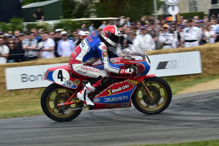 Rights Managed : CM33 4967 Michael Rutter, Ducati 600 TT2 Rights Managed : CM33 4967 Michael Rutter, Ducati 600 TT2