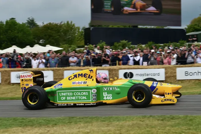 Rights Managed : CM33 5133 Lorina McLaughlin, Benetton-Ford B192 Rights Managed : CM33 5133 Lorina McLaughlin, Benetton-Ford B192