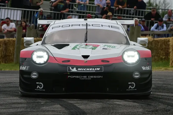 Rights Managed : CM33 5355 Christian Glaesel, Porsche 911 RSR Rights Managed : CM33 5355 Christian Glaesel, Porsche 911 RSR