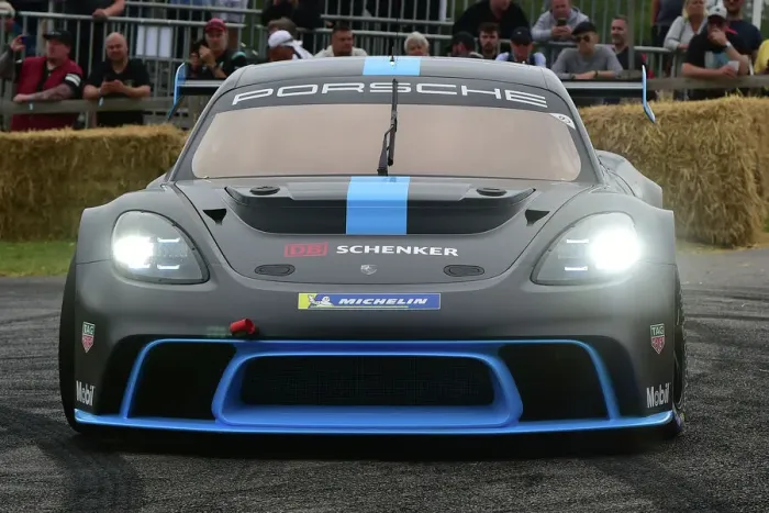 Rights Managed : CM33 5363 Porsche 718 Cayman GT4 ePerformance Rights Managed : CM33 5363 Porsche 718 Cayman GT4 ePerformance