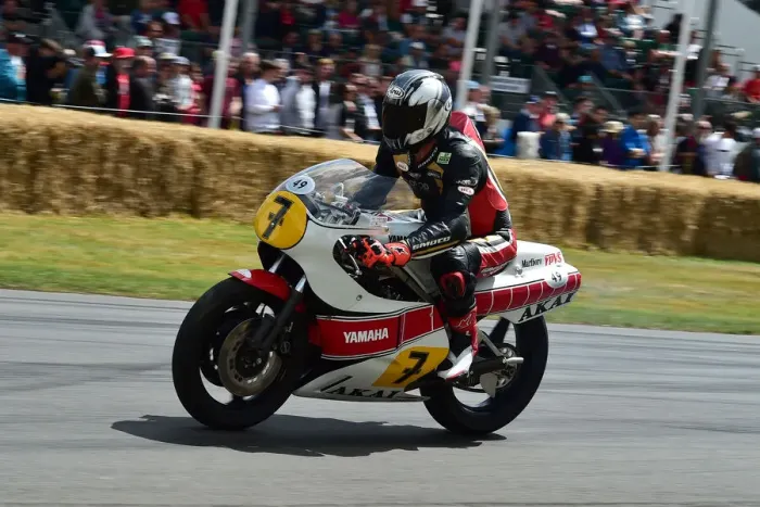 Rights Managed : CM33 5668 Chris Riches, Yamaha YZR500 Rights Managed : CM33 5668 Chris Riches, Yamaha YZR500