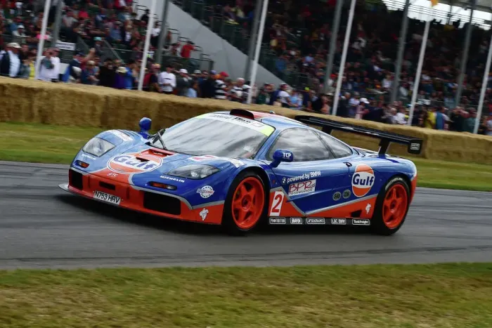 Rights Managed : CM33 5913 Mika Hakkinen, Emanuele Pirro, McLaren F1 GTR Rights Managed : CM33 5913 Mika Hakkinen, Emanuele Pirro, McLaren F1 GTR