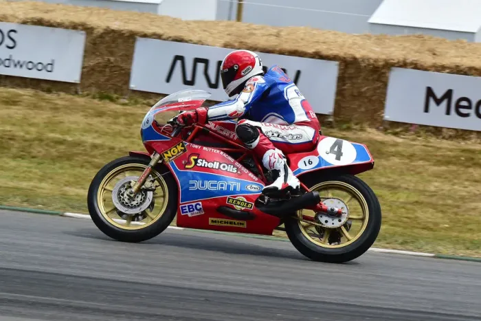Rights Managed : CM33 6390 Michael Rutter, Ducati 600 TT2 Rights Managed : CM33 6390 Michael Rutter, Ducati 600 TT2