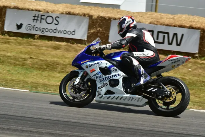 Rights Managed : CM33 6453 Ian Glen, Terry Everest, Suzuki GSX-R1000