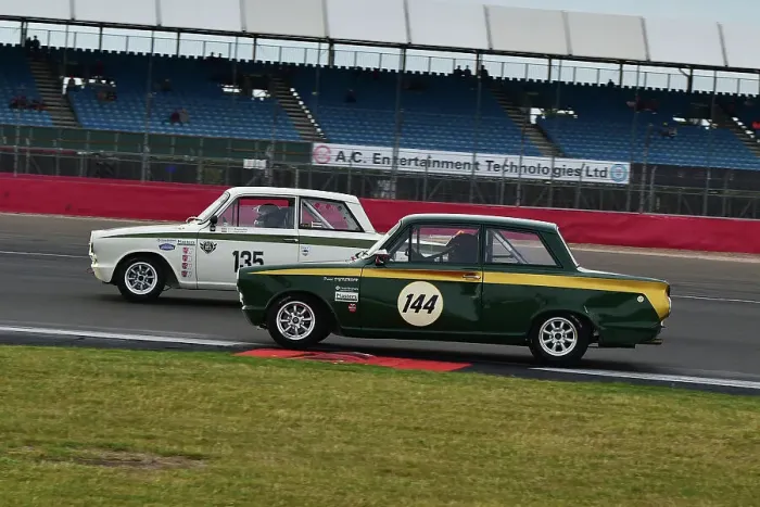 Framed Print : CM33 8510 Peter Reynolds, Daniel Quintero, Ford Lotus Cortina, David Dickenson, Ford Lotus Cortina Framed Print : CM33 8510 Peter Reynolds, Daniel Quintero, Ford Lotus Cortina, David Dickenson, Ford Lotus Cortina