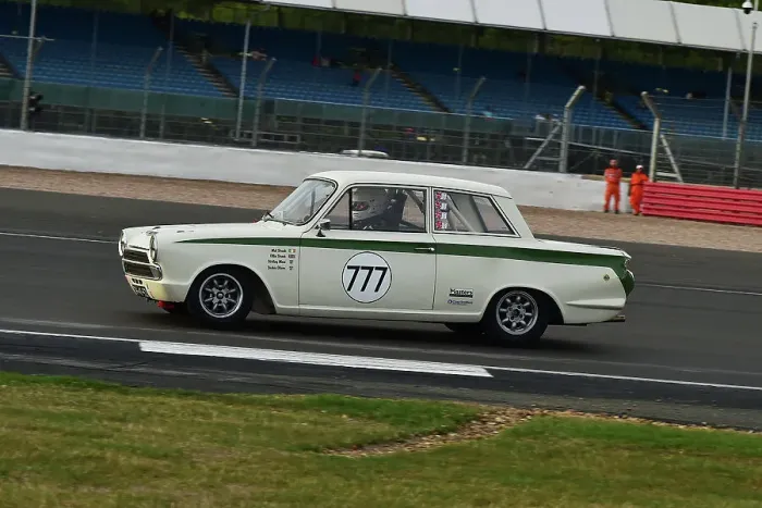 Framed Print : CM33 8536 Ollie Streek, Mel Streek, Ford Lotus Cortina Framed Print : CM33 8536 Ollie Streek, Mel Streek, Ford Lotus Cortina