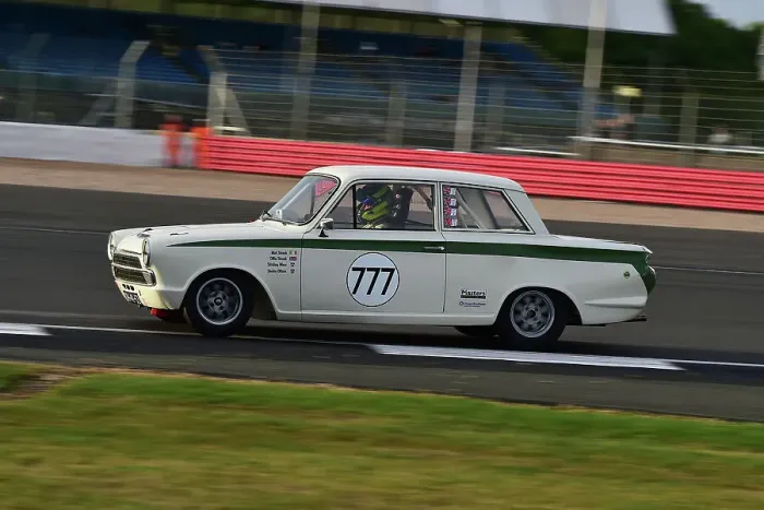 Framed Print : CM33 8622 Ollie Streek, Mel Streek, Ford Lotus Cortina Framed Print : CM33 8622 Ollie Streek, Mel Streek, Ford Lotus Cortina