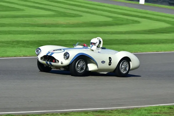Rights Managed : CM33 8786 Arlette Muller, Christian Hofliger, Aston Martin DB3S