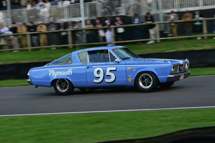 Rights Managed : CM33 9535 Duncan Pittaway, Rowan Atkinson, Plymouth Barracuda Rights Managed : CM33 9535 Duncan Pittaway, Rowan Atkinson, Plymouth Barracuda