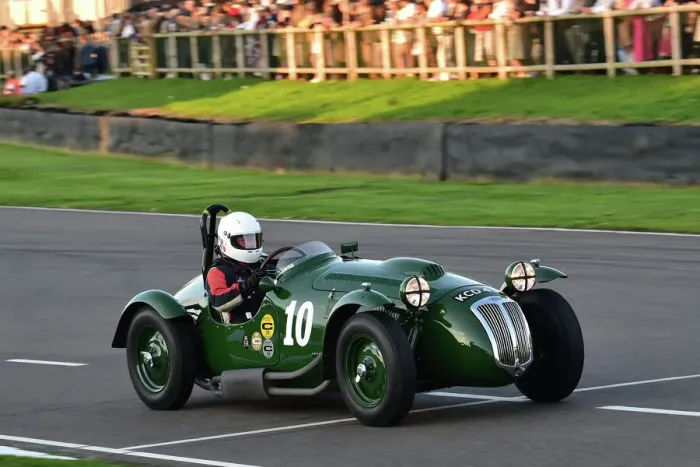 Rights Managed : CM33 9805 Patrick Blakeney-Edwards, Martin Hunt, Frazer Nash Le Mans replica Rights Managed : CM33 9805 Patrick Blakeney-Edwards, Martin Hunt, Frazer Nash Le Mans replica