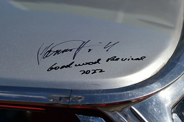 CM34 0065 Damon Hill signature