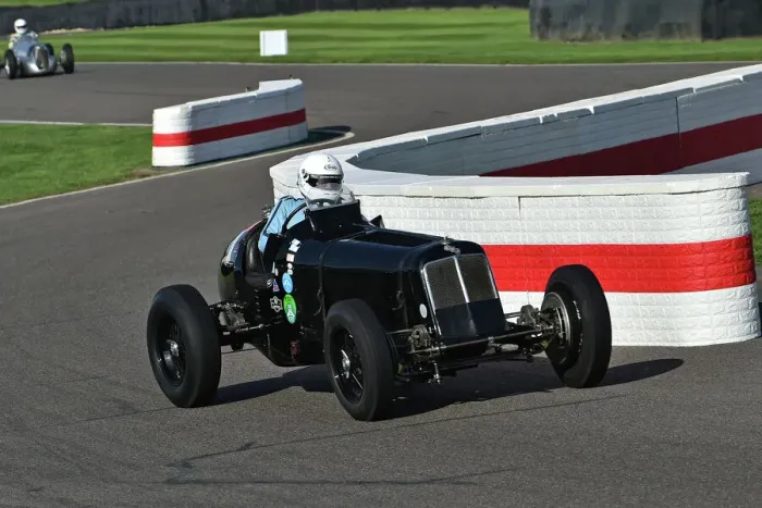 Rights Managed : CM34 0371 Michael Gans, ERA B-type R1B Rights Managed : CM34 0371 Michael Gans, ERA B-type R1B