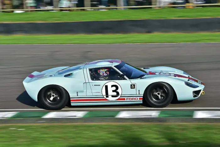 Rights Managed : CM34 0556 Shaun Lynn, Ford GT40 Rights Managed : CM34 0556 Shaun Lynn, Ford GT40