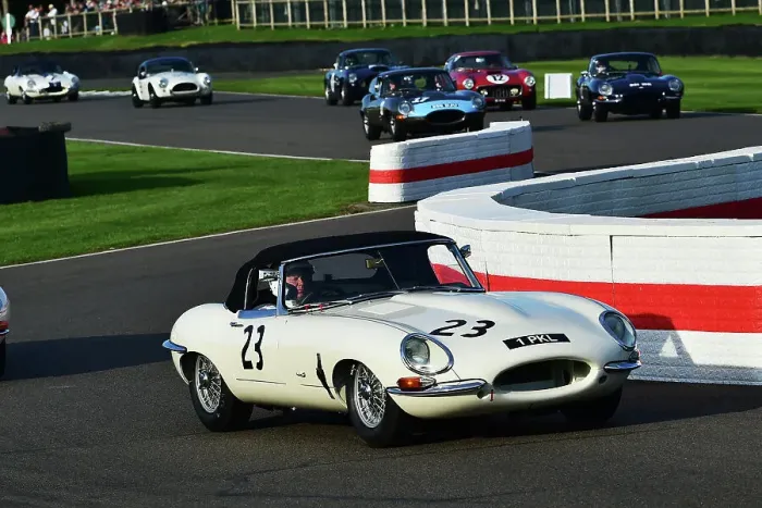 Rights Managed : CM34 0673 Gary Pearson, Karun Chandhok, Jaguar E-Type Rights Managed : CM34 0673 Gary Pearson, Karun Chandhok, Jaguar E-Type