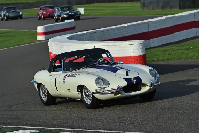 Rights Managed : CM34 0680 Scott Dixon, Dario Franchitti, Jaguar E-Type Rights Managed : CM34 0680 Scott Dixon, Dario Franchitti, Jaguar E-Type