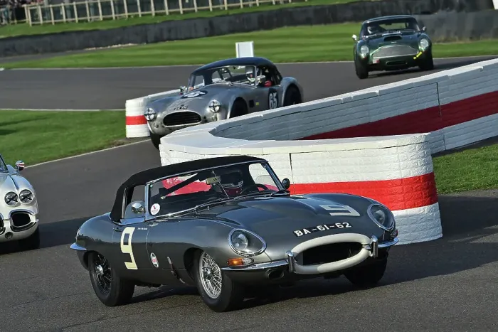 Rights Managed : CM34 0687 Marc Gordon, Ludovic Lindsay, Jaguar E-Type Rights Managed : CM34 0687 Marc Gordon, Ludovic Lindsay, Jaguar E-Type