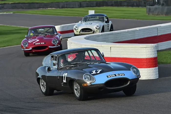 Rights Managed : CM34 0871 Richard Meins, Rob Huff, Jaguar E-Type FHC Rights Managed : CM34 0871 Richard Meins, Rob Huff, Jaguar E-Type FHC