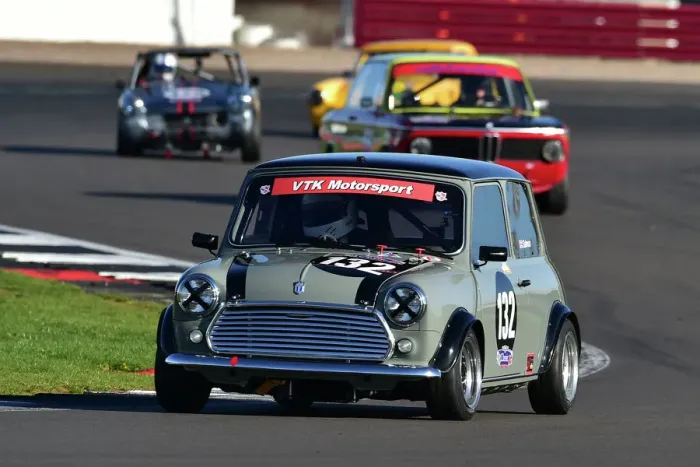 Framed Print : CM34 1283 Lewis Salmon, Morris Mini Cooper