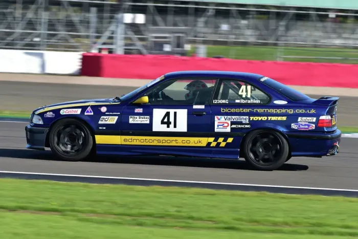 Framed Print : CM34 1505 Tom Ibrahim, John Willcocks, BMW 323i E36 Framed Print : CM34 1505 Tom Ibrahim, John Willcocks, BMW 323i E36