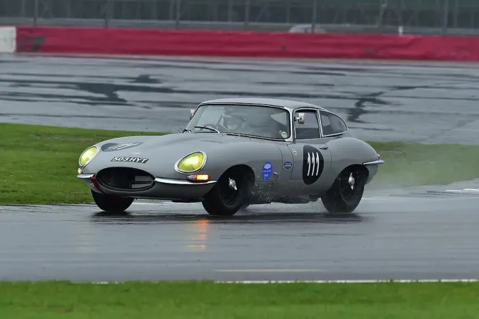 Framed Print : CM34 3628 Oliver Bryant, Phil Keen, Jaguar E-Type FHC Framed Print : CM34 3628 Oliver Bryant, Phil Keen, Jaguar E-Type FHC