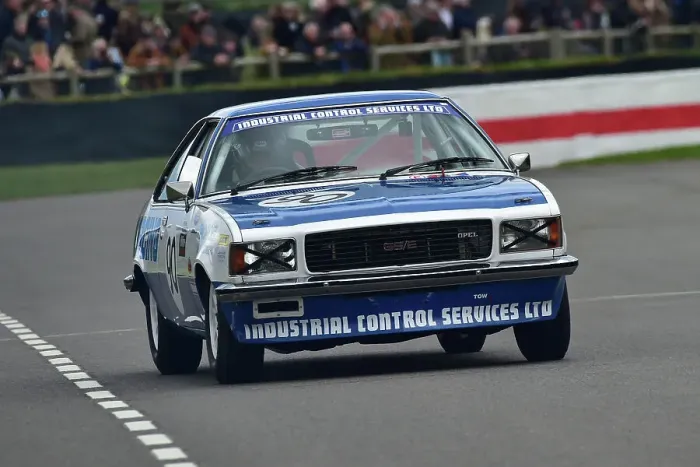 Rights Managed : CM34 4355 Peter Fisk, Opel Commodore 2800 GS-E Rights Managed : CM34 4355 Peter Fisk, Opel Commodore 2800 GS-E