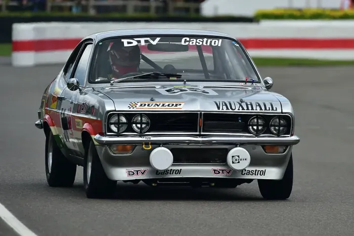 Rights Managed : CM34 4381 James Alexander, Vauxhall Magnum DTV Rights Managed : CM34 4381 James Alexander, Vauxhall Magnum DTV